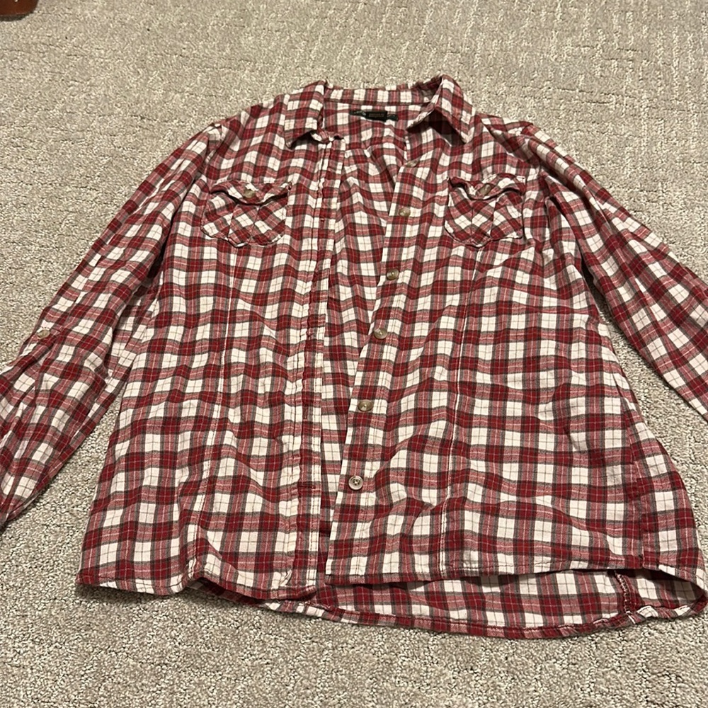 Eddie Bauer size small button up